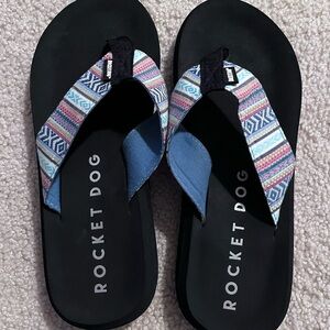 Rocket Dog Black Flip-Flop Sandals with Multicolor Straps
